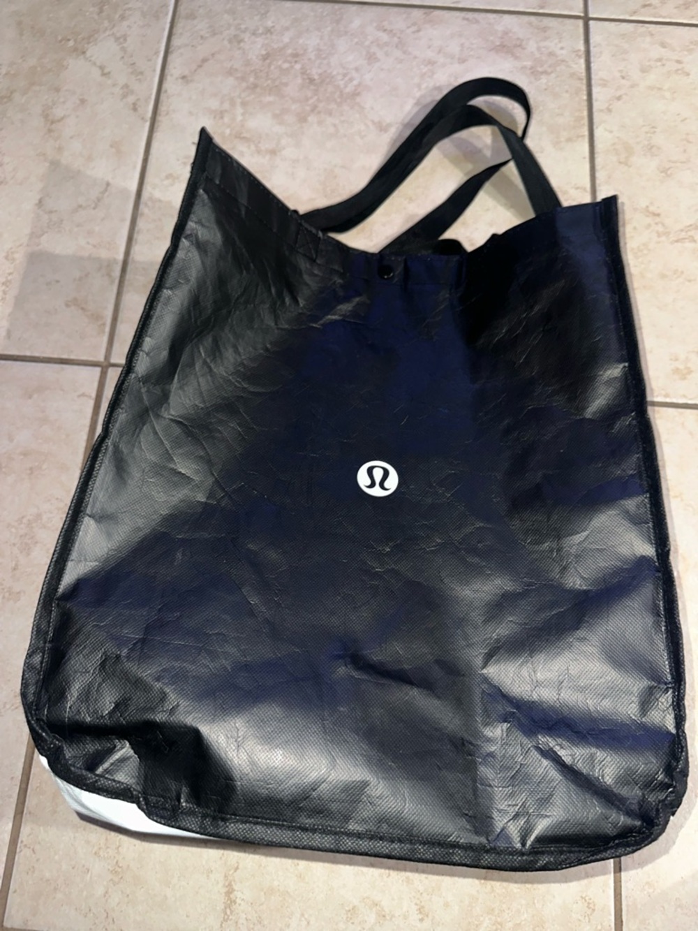 Lululemon Recycled Tote Bag-Black & White-Beach-Shop-Storage-Snap Button
